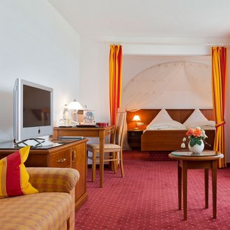 Junior-Suite zur Seeseite des Hotels Seeperle am Bodensee.